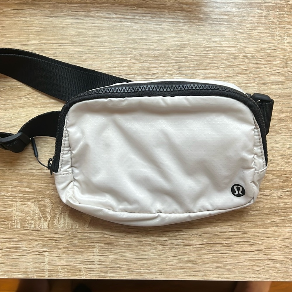 Lululemon Belt Bag
